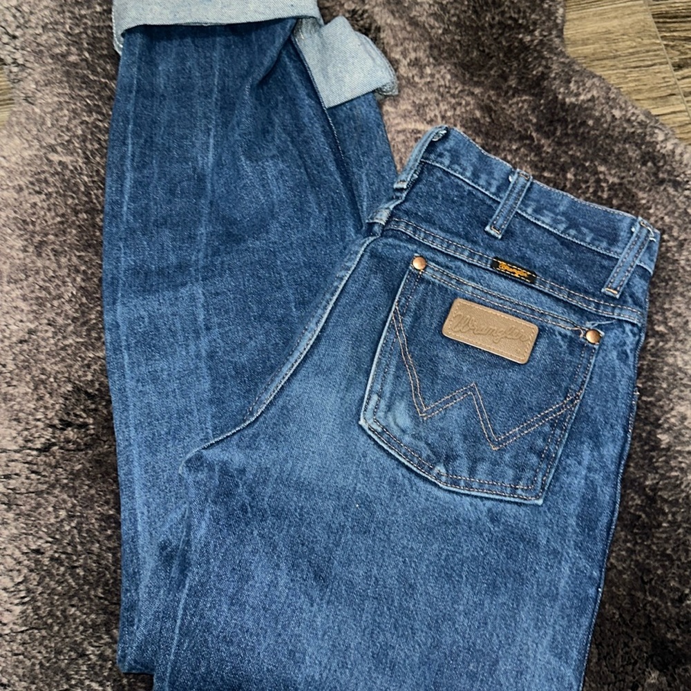 Wrangler vintage men’s jeans size 30 x 34 straight fit 100% cotton!
